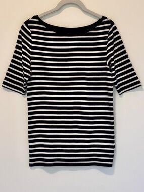 Gap Elbow Sleeve Modern Tee in Navy Stripe - Medium
